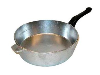 Сковорода Волг. ал. "Хозяюшка" d280мм. 13100 с пл. ручкой