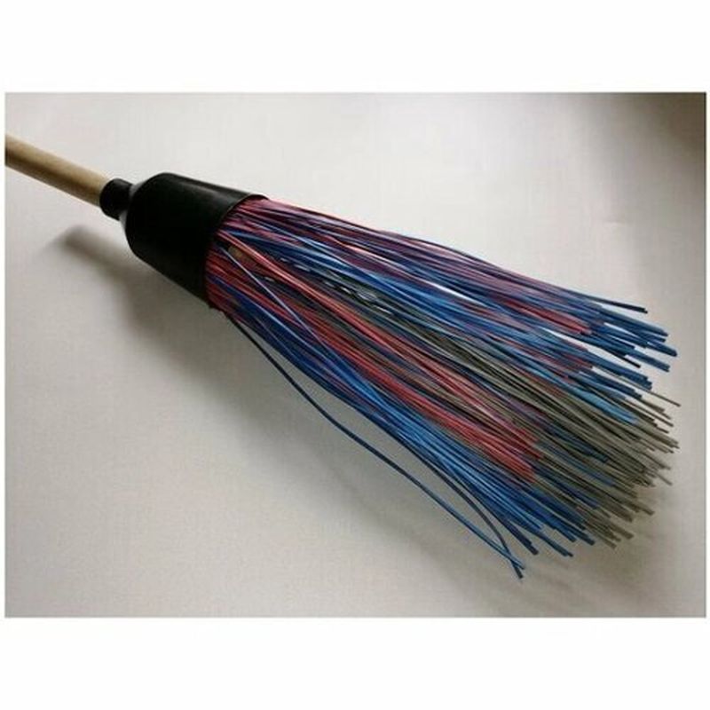 Метла круглая (пятикольцовая) с черенком