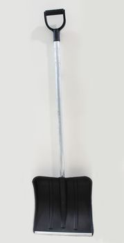 Лопата д/снега пл. "Витязь" 38*36см. с ал.планк. ал.черен. d32мм. руч. 32 6934-01 Ковров
