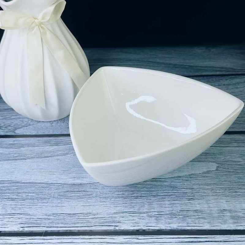 Салатник 118-056 "Bianco" 25,5см. (подар. уп.)