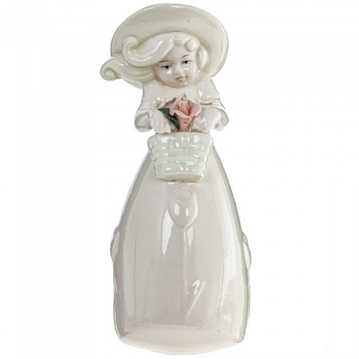 Фигурка "Девочка с цветами" 804806 (h=15см)